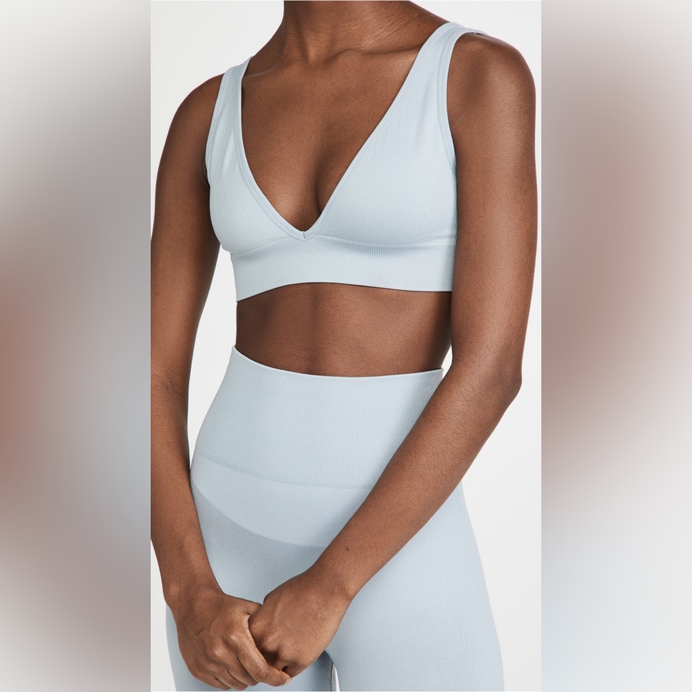 WeWoreWhat Seamless Sports Bra in Light Blue